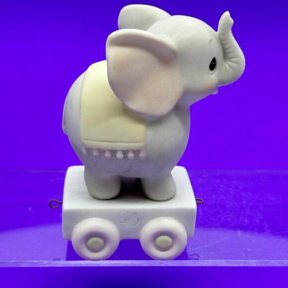 Precious Moments Birthday Train Age 4 "May Your Birthday Be Gigantic" Elephant - Picture 3 of 5
